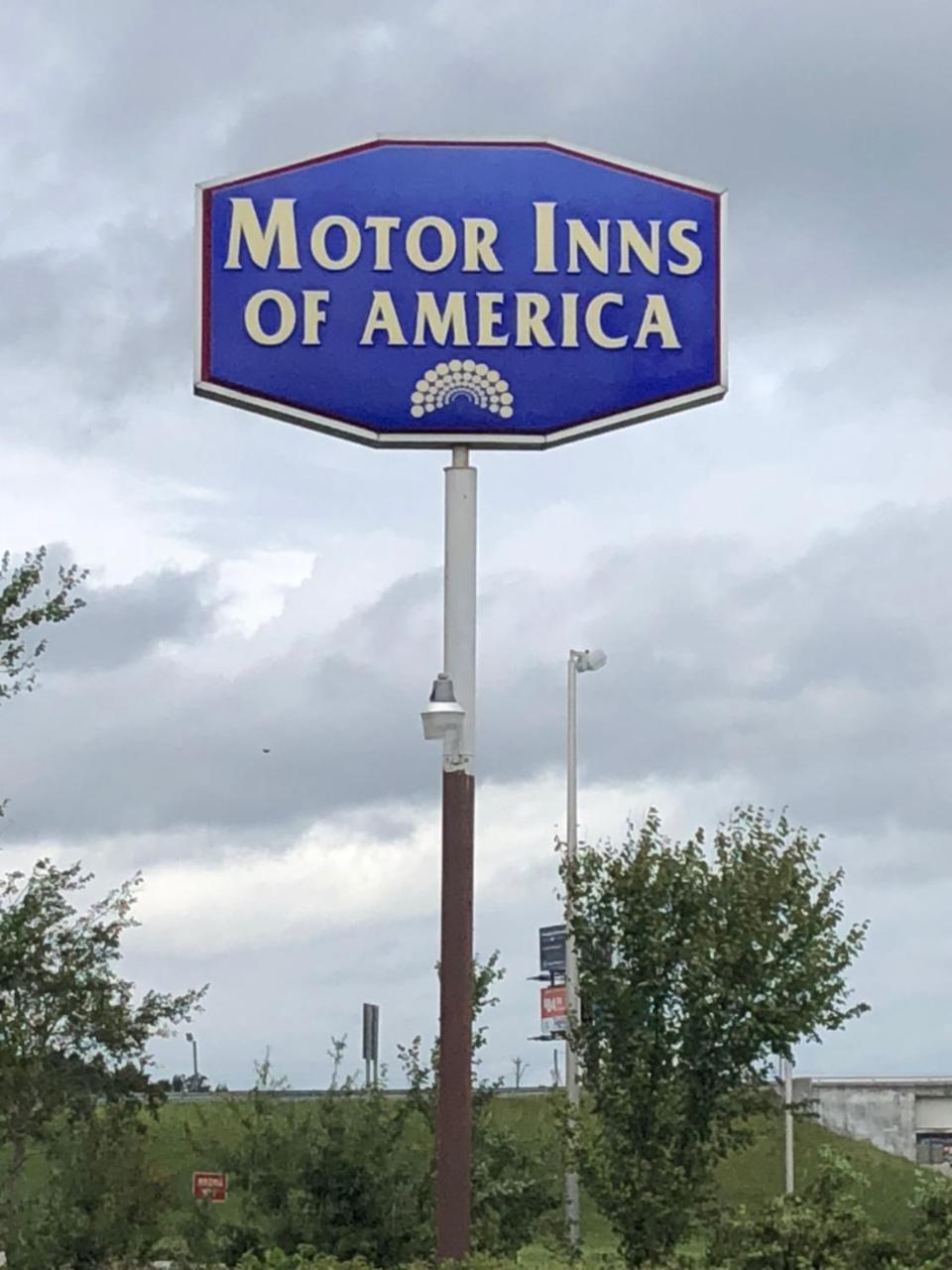 Motor Inns Of America Madisonville Exterior photo