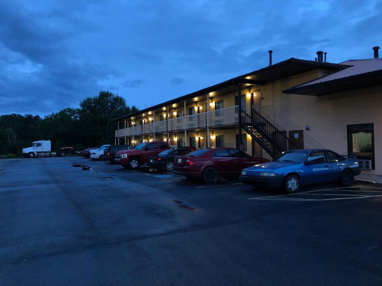 Motor Inns Of America Madisonville Exterior photo